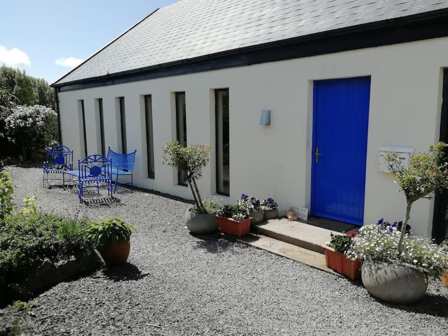 The Blue Door Apartment Cahersiveen Luaran gambar