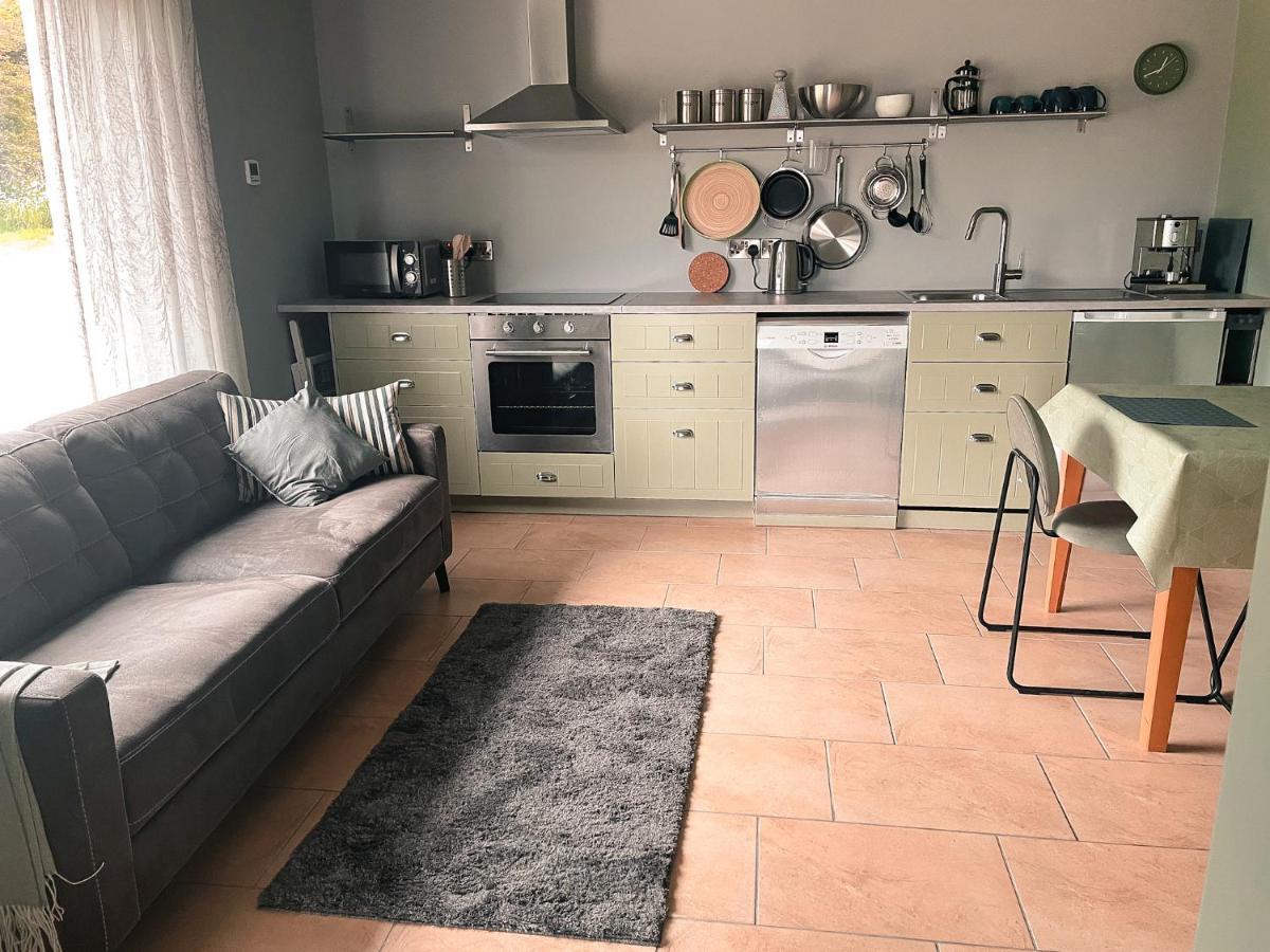 The Blue Door Apartment Cahersiveen Luaran gambar