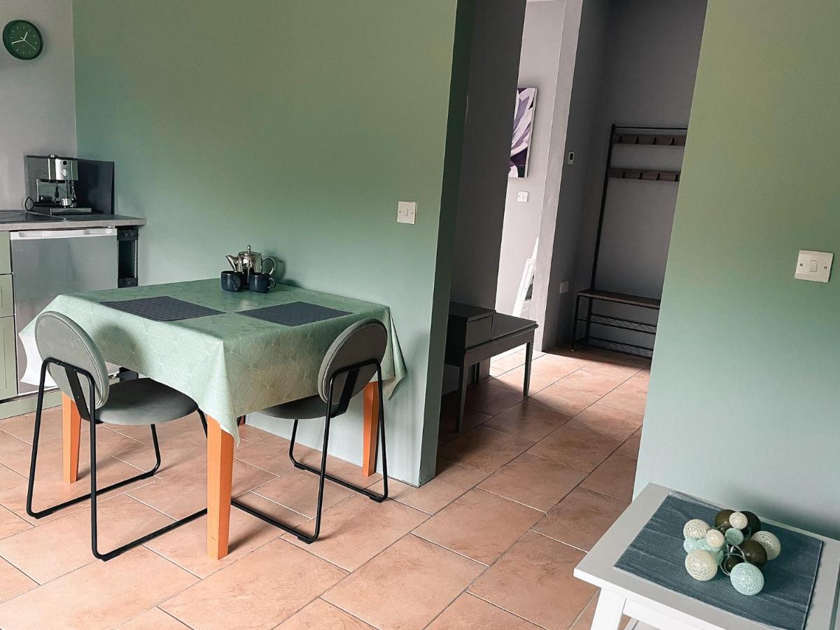 The Blue Door Apartment Cahersiveen Luaran gambar
