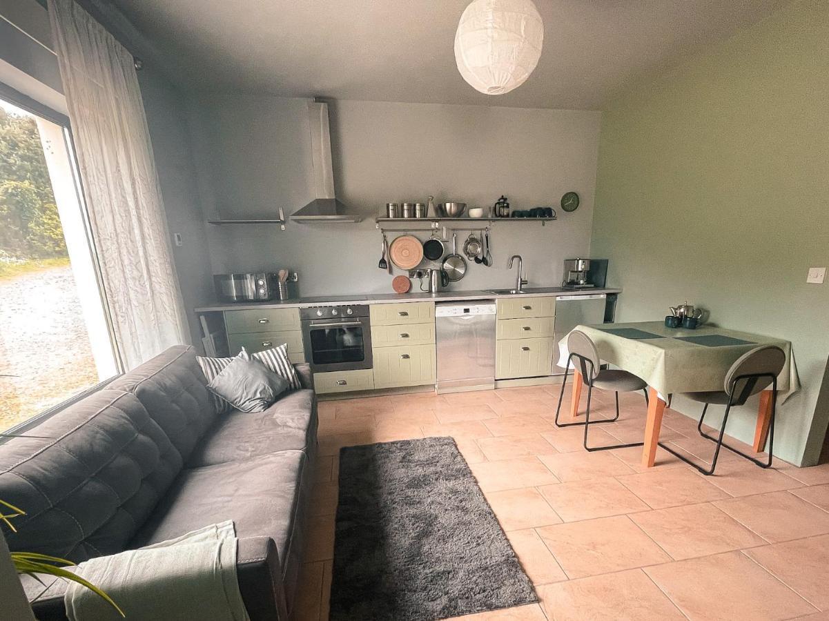 The Blue Door Apartment Cahersiveen Luaran gambar