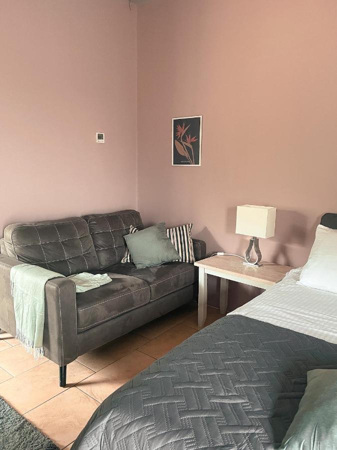 The Blue Door Apartment Cahersiveen Luaran gambar